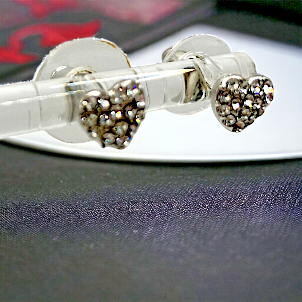 Tiny Rhinestones Heart Shaped Silver-Tone Stud 6 mm Earrings!
